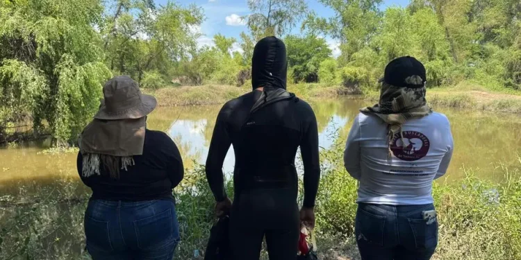 Ceci Flores halla restos humanos, por segundo día consecutivo, en Cubiri de Portelas, Sinaloa