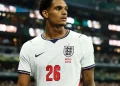 Mundial 2026: el inglés Jarell Quansah recibe dos partidos de sanción por su roja ante México