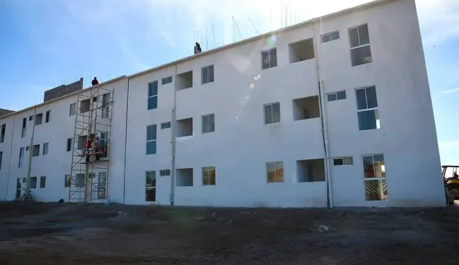 Sonora avanza en la construcción de viviendas sociales