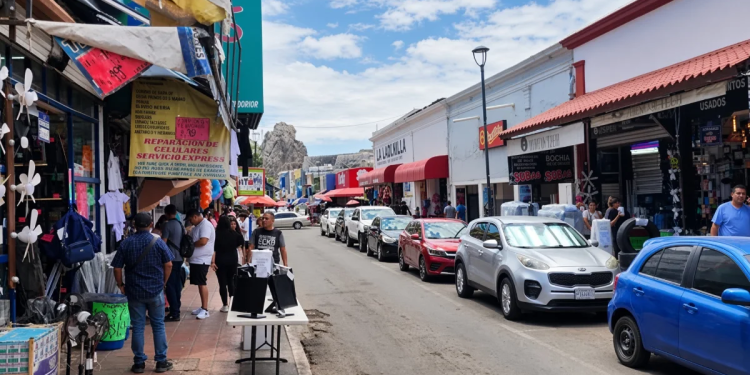 Apagones de CFE afectan al 80% de los comercios del Centro de Hermosillo