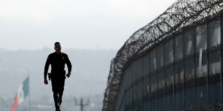 Trump quiere que México detenga a migrantes en la frontera con EU, reporta Bloomberg; Rubio pide “acción decisiva” contra inmigración