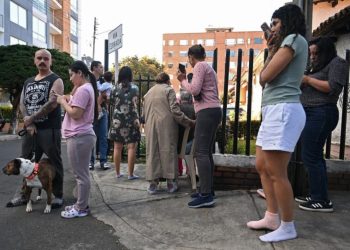 Terremoto de magnitud 7.4 sacude a Colombia; se siente en Ecuador y Panamá