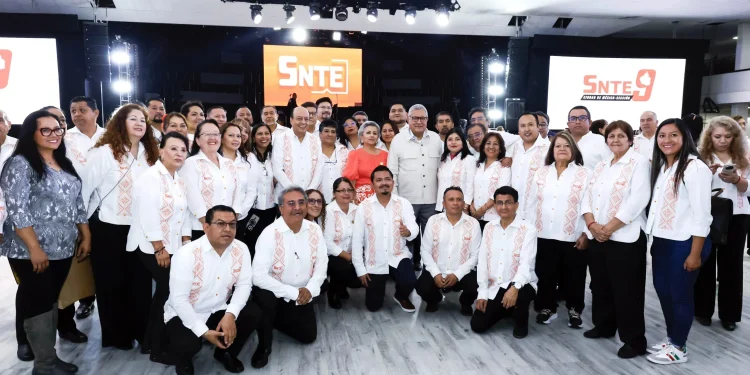 Reconoce el SNTE a los buenos maestros por su entrega y compromiso con la educación