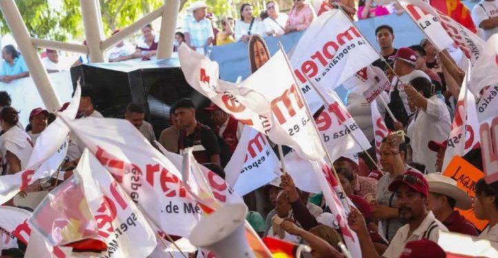 Mayoría calificada con la oposición, planea Morena