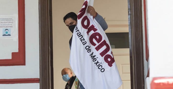Morena se deslinda de la decisión de Rocha Moya de regresar a gobernar Sinaloa