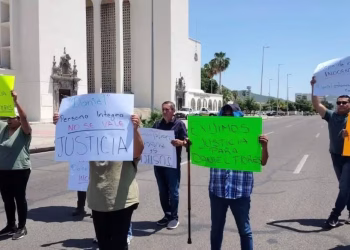Liberan a exrecepcionista de clínica de sueros vitaminados; su familia denuncia detención arbitraria en Hermosillo