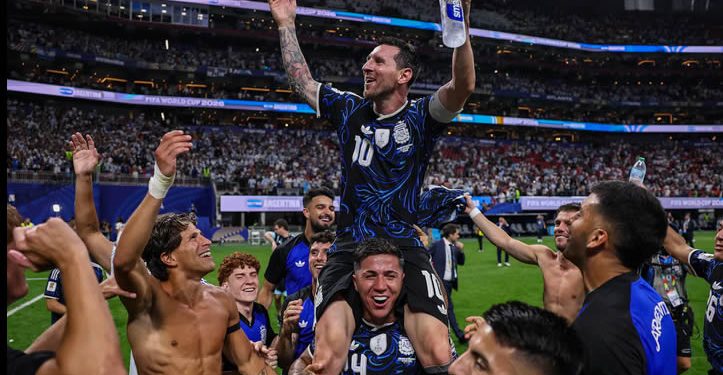 La última función mundial de Leo Messi, el Dios y el pibe de barrio