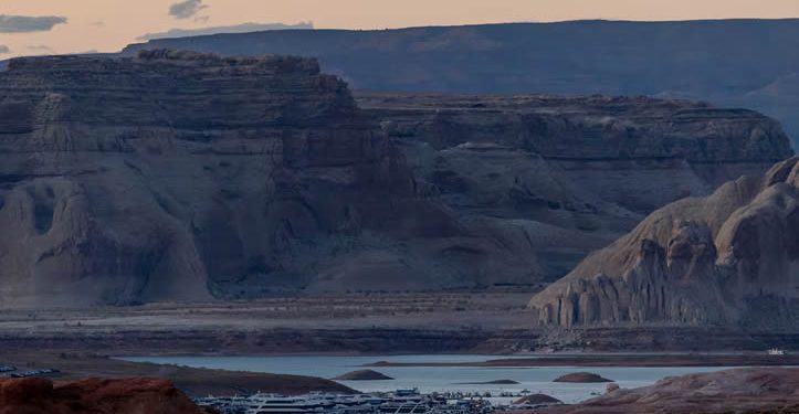 Las restricciones al uso del agua de dos embalses vitales de EE UU enfrentan al Gobierno de Trump con Arizona, California y Nevada