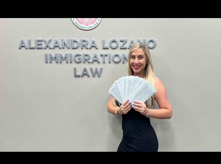 La unidad federal antifraudes pone la mira en ‘La abogada de los milagros’ tras dejar 54.000 casos migratorios en el limbo