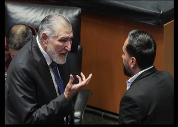 Arturo Ávila anuncia demanda contra priista y sostiene acalorado diálogo con Adán Augusto