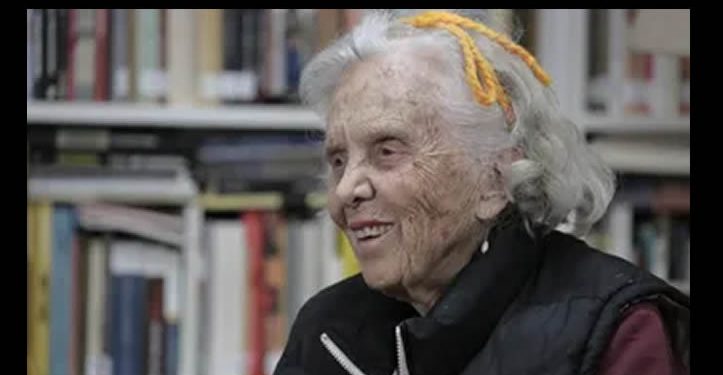 Elena Poniatowska: “Quiero ser recordada como una chaparrita jacarandosa que amaba a los demás”