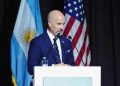 DEA califica a Harfuch como “socio de confianza” y “buen amigo de EU” en conferencia antidrogas de Argentina