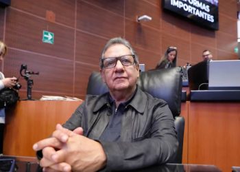 Higinio Martínez se queda con la Presidencia del Senado: Morena lo respalda por unanimidad