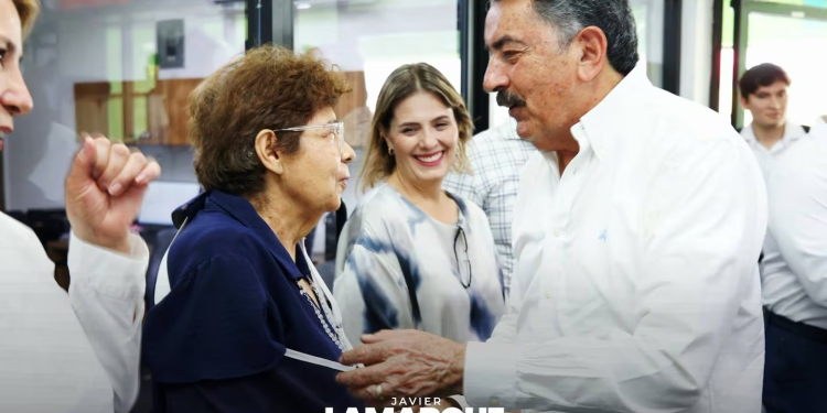 Javier Lamarque se reúne con trabajadores y alcaldes de la Sierra de Sonora