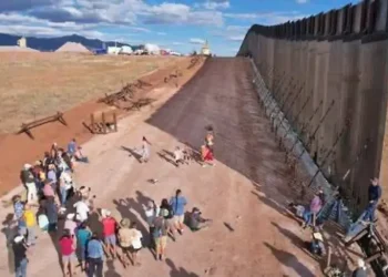 Muro fronterizo frente a Sonora avanza pese a oposición de la Nación Tohono O’odham