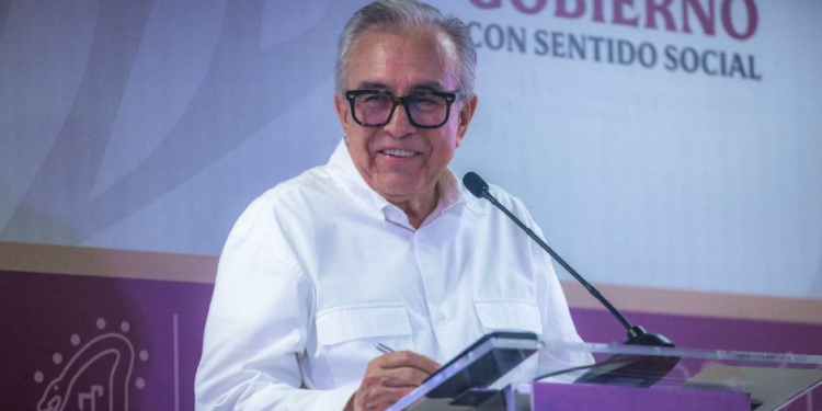 Rubén Rocha anuncia que vuelve a la gubernatura de Sinaloa