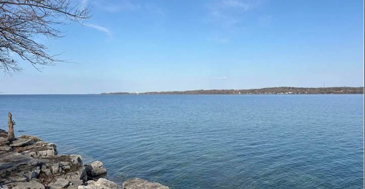 En medio de disputa comercial con Canadá, Trump busca cambiar nombre del lago Ontario a “lago América”