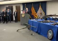 El Embajador de EU celebra desmantelamiento de red de tráfico de armas en Arizona