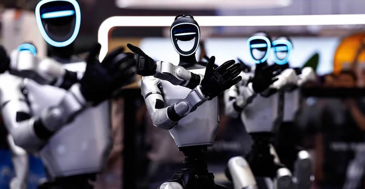 La Bolsa se rinde a los robots humanoides: la china Unitree Robotics se dispara más de un 450% en un debut histórico