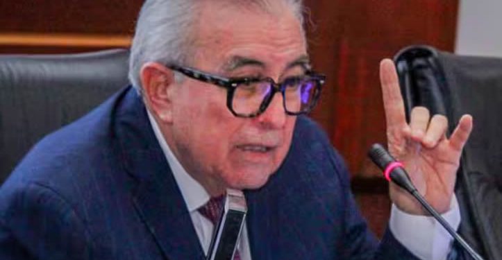 Rocha Moya vuelve a pedir licencia para dejar la gubernatura de Sinaloa