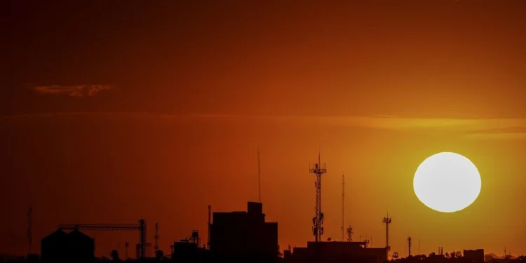 Suman 10 decesos en Sonora por temperaturas extremas; Hermosillo concentra ocho