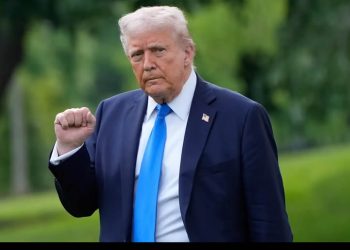 Trump anuncia nuevos aranceles del 50% a productos de Canadá a partir de enero de 2027