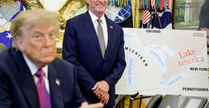 Trump firma un decreto para cambiar el nombre del Lago de Ontario a “Lago de América”