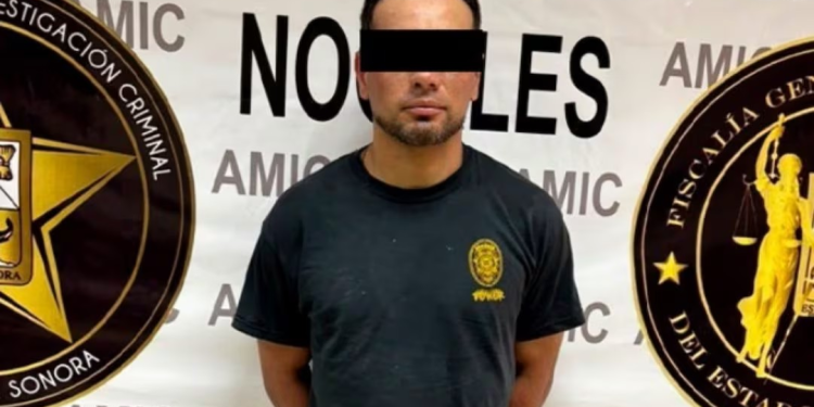 Vinculan a proceso a hombre por homicidio de su padre en Nogales, Sonora; tras asesinarlo, lo sepultó en el patio de su casa