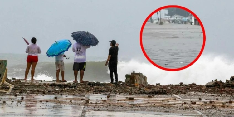 Autos arrastrados, bardas derribadas e inundaciones: así fue el paso del Huracán Polo en Guaymas