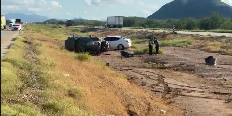 Volcamiento en la Carretera Hermosillo – Guaymas Deja Dos Lesionados