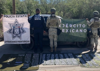 Aseguran en Agua Prieta vehículo con 2 mil 50 envoltorios de cocaína