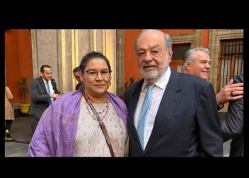 Con la presidencia de la SCJN en juego, Lenia Batres se toma foto con el magnate Carlos Slim