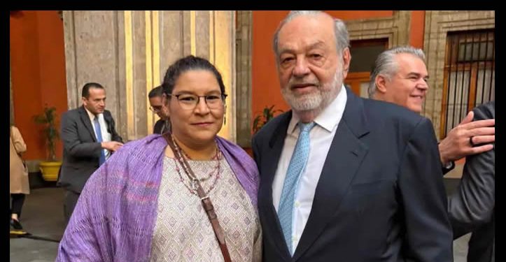 Con la presidencia de la SCJN en juego, Lenia Batres se toma foto con el magnate Carlos Slim