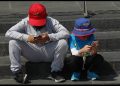 Aprueban la restricción total de teléfonos celulares en primarias y secundarias