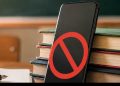 SEP publica reglas para celulares en aulas: prioriza enfoque formativo y asambleas con padres