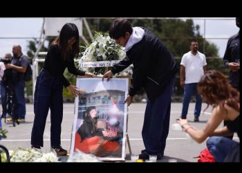 De blanco y con mochila negra: en busca del presunto asesino de Claudia Tacoronte en México
