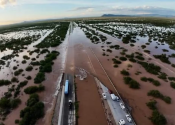 Lluvias por “Polo” afectan carreteras de Sonora; cierran temporalmente dos vados en Arizpe