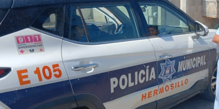 Auxilian a Joven tras Sufrir Episodio de Convulsiones en Preparatoria de Hermosillo