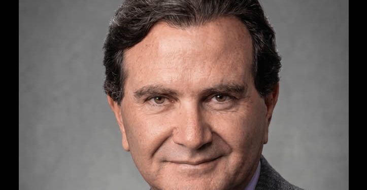 Muere Óscar Mario Beteta a los 70 años