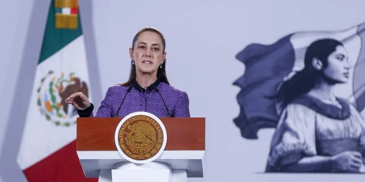 Las y los presidentes de México sólo pueden tener una bandera: Sheinbaum tras reforma de doble nacionalidad