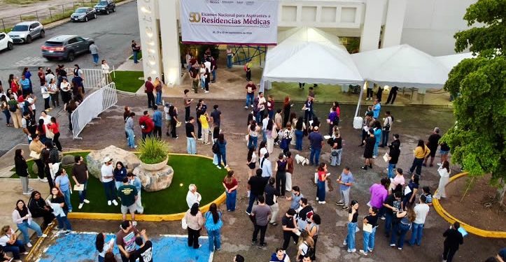 Nueve mil médicos buscan obtener una residencia médica; realizan su examen en Sonora