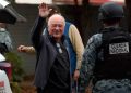 Llega Ruffo Appel a Ensenada donde permanecerá en prisión domiciliaria