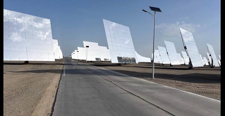 Sistema de energía solar con sales fundidas revoluciona la generación de electricidad en China
