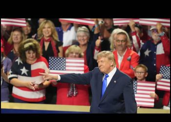 Trump promete 5.000 dólares a “todos los estadounidenses adultos” si los republicanos ganan las elecciones legislativas