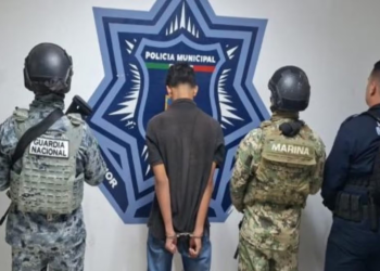 Un Menor y Un Joven Fueron Detenidos en Posesión de Armas y Drogas en Cajeme