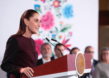Sheinbaum Afirma que Paquete Económico 2027 no Contempla Nuevos Impuestos ni Gasolinazos