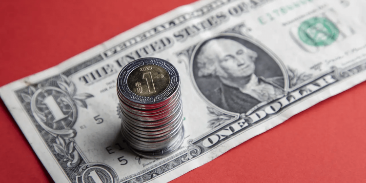La paridad peso dólar presenta una corrección frente al entorno internacional restrictivo