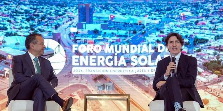 Pugna Trudeau por energía solar accesible en foro en Sonora