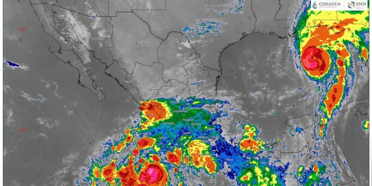 Amenaza huracán “Simon” con alcanzar la categoría 4 frente al Pacífico mexicano