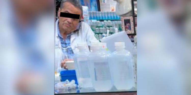 Se Entrega Médico Señalado de Muertes por Sueros Vitaminados en Sonora; su Salud es Delicada